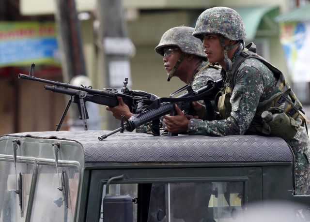 Φιλιππίνες: Ενοπλοι απήγαγαν τρεις ξένους τουρίστες σε δημοφιλές θέρετρο