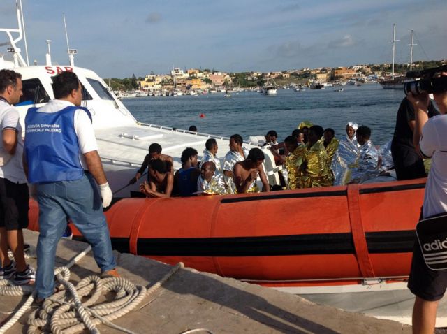Λαμπεντούζα: Αγνοούνται 20 άτομα από σκάφος μεταναστών που ανατράπηκε