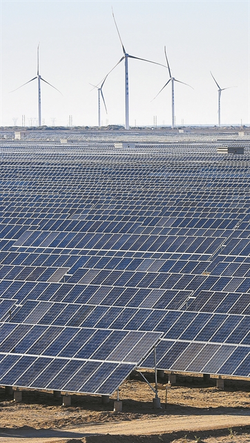 Επικίνδυνα παιχνίδια με τις ΑΠΕ