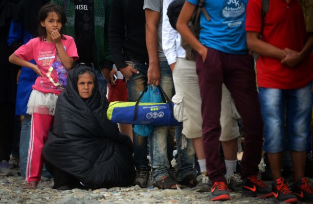 Ο ΣΥΡΙΖΑ εγκαλεί τη ΝΔ για «επικίνδυνη ανικανότητα στην αντιμετώπιση του προσφυγικού ζητήματος»