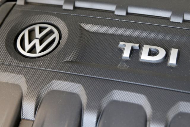ΗΠΑ: Η VW παραποιούσε τις τιμές ρύπων – Απειλείται με πρόστιμο-μαμούθ $ 18 δισ.