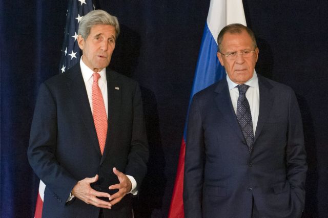 Την «πολιτική μετάβαση» στη Συρία συζήτησαν Κέρι και Λαβρόφ