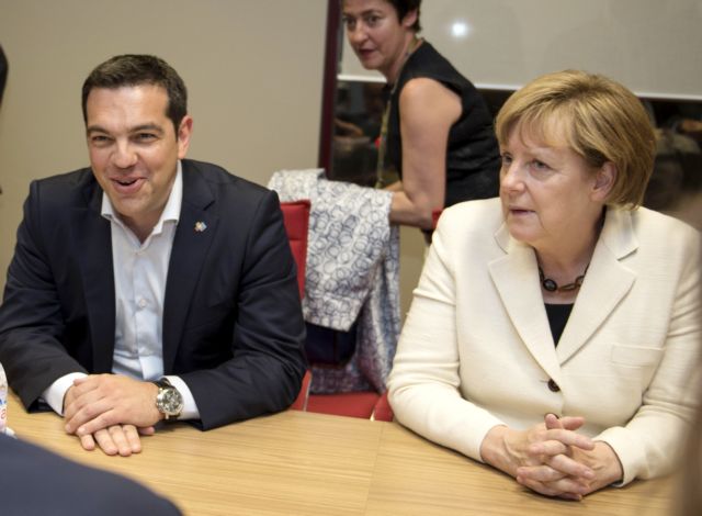 Τηλεφωνική συνομιλία του Πρωθυπουργού με την Καγκελάριο της Γερμανίας και τον Καγκελάριο της Αυστρίας