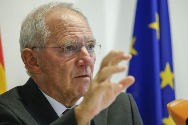 Φοιτητές εναντίον Σόιμπλε σε «θερμή» συζήτηση στη Γαλλία