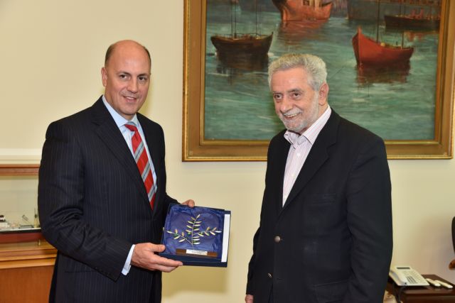 Στην ανάγκη συνεργασίας Λιμενικού-τουρκικής Ακτοφυλακής συμφώνησαν Δρίτσας-τούρκος πρέσβης