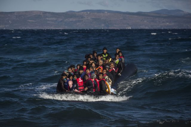 FAZ: Προσφυγικό και ανακεφαλαιοποίηση «βοηθούν» την Ελλάδα