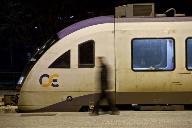 Βλάβη στη σιδηροδρομική γραμμή Αθήνας-Λαμίας, ταλαιπωρία για τους επιβάτες