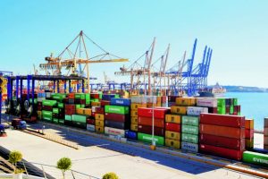 150.000 containers κόστισε στην Cosco