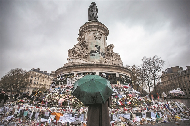 Μια νίκη της δημοκρατίας απέναντι στη βαρβαρότητα
