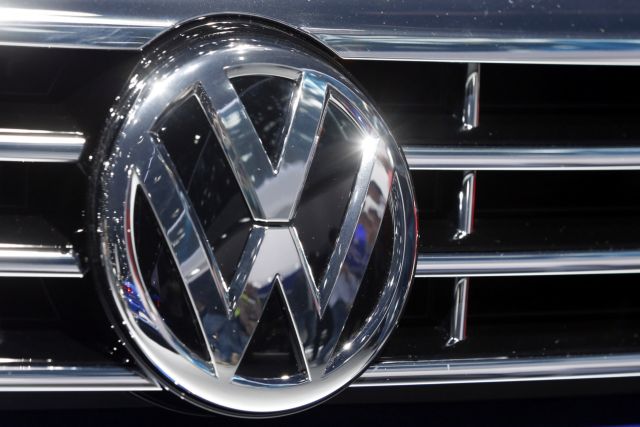 Μειωμένες οι παραγγελίες για νέα οχήματα VW μετά το σκάνδαλο με τους ρύπους