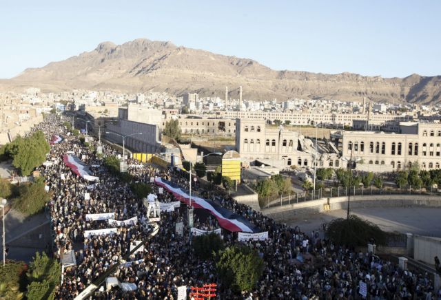 Η Σαουδική Αραβία χτύπησε με πύραυλο κρουζ εργοστάσιο στην Υεμένη