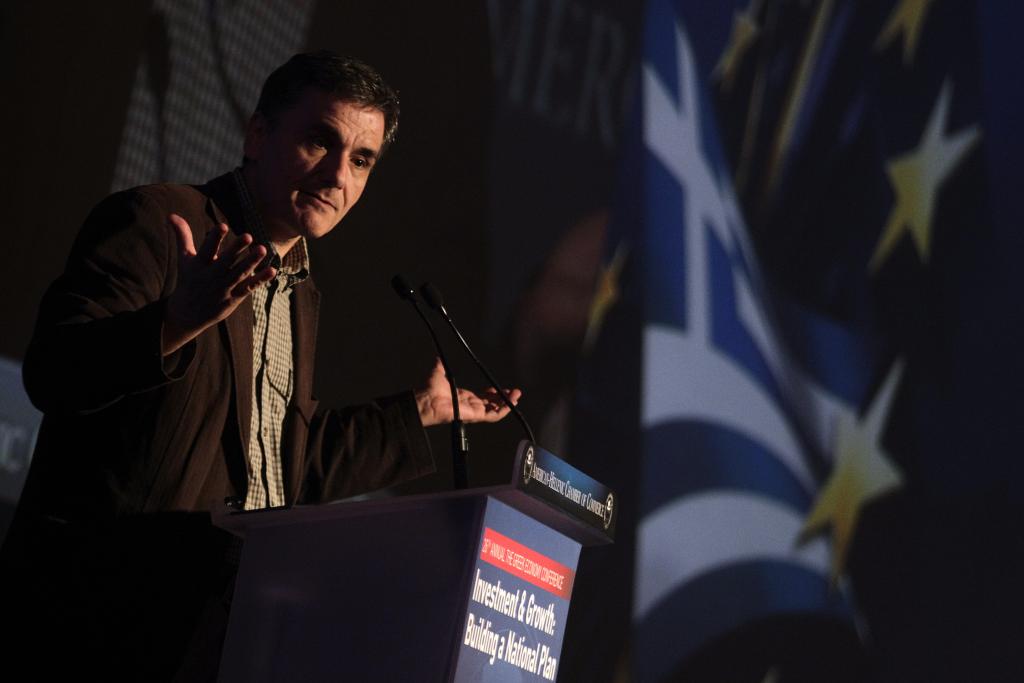 Λύση στο χρέος το 2016 βλέπει ο Τσακαλώτος – «Δεν έχει φύγει το Grexit από το τραπέζι»