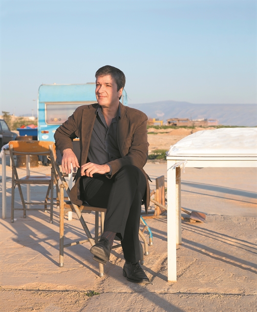 Στο νοσοκομείο είμαι αφοσιωμένος, μα τη ζωή μου ορίζει η ποίηση