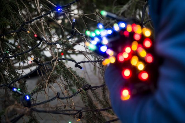 Τα χριστουγεννιάτικα λαμπάκια κάνουν πιο αργές τις ασύρματες συνδέσεις