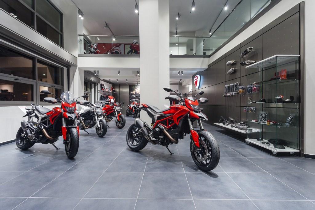 Ducati: Προσφορές στα αξεσουάρ από το Stock House Corner