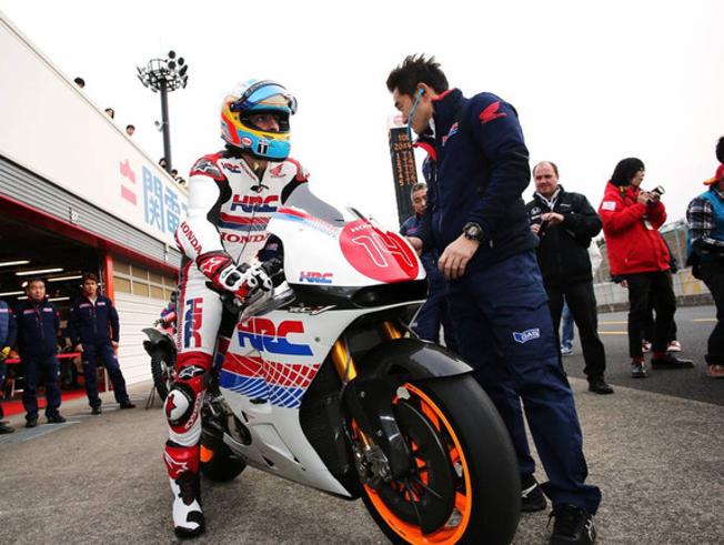 Ο Αλόνσο στο MotoGP… για λίγο