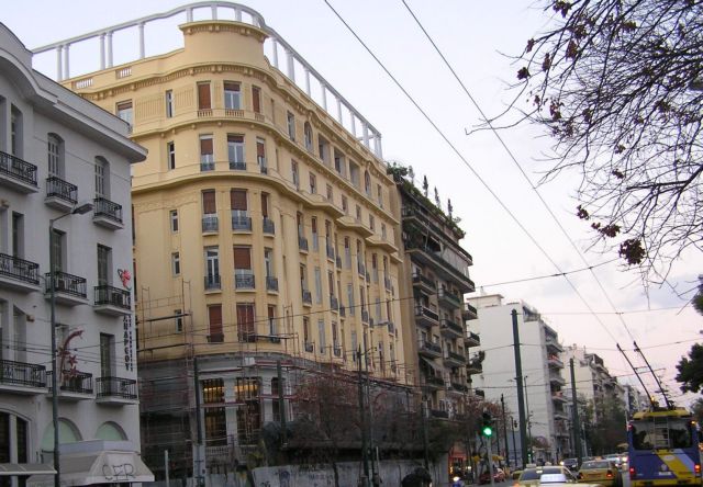 Aθήνα: Αποκαλύφθηκε το φρεσκοβαμμένο Acropole Palace