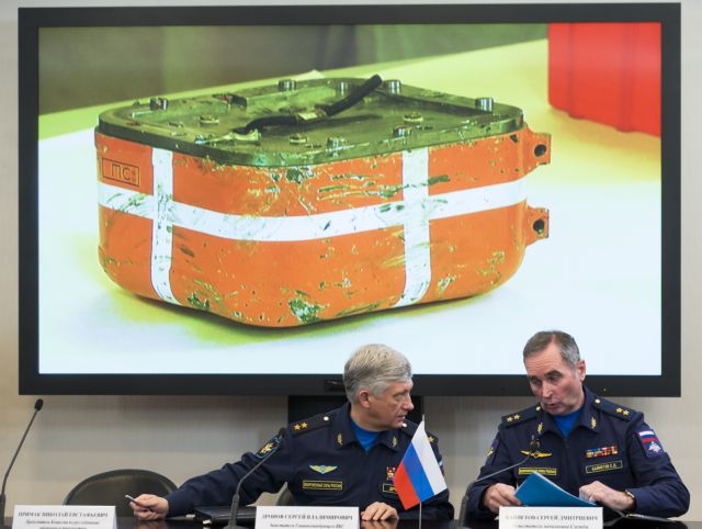 Σε απευθείας μετάδοση άνοιξαν το μαύρο κουτί του ρωσικού αεροσκάφους