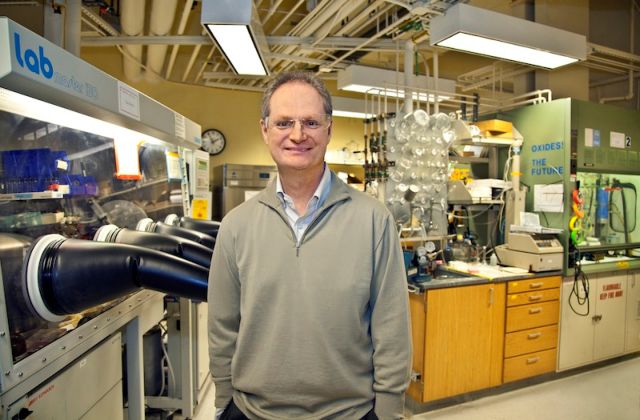 Ο Ομπάμα θα τιμήσει τον ομογενή Πωλ Αλιβιζάτο με το ανώτατο βραβείο για τους κορυφαίους επιστήμονες των ΗΠΑ