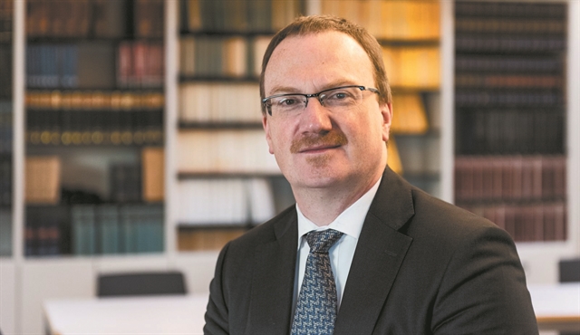 Θα παλεύουμε για έναν χρόνο με τις συνέπειες της πανδημίας