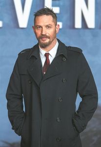 10 υποψήφιοι με το δάχτυλο στη σκανδάλη