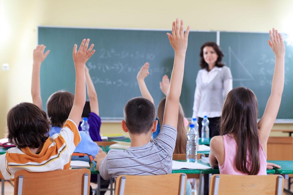 Δίδακτρα στα δημόσια σχολεία πρότεινε βουλευτής του ΣΥΡΙΖΑ