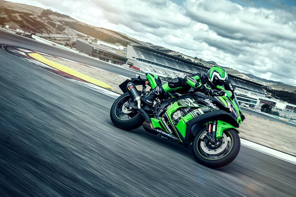 Νέα Ninja ZX-10R : Με αγωνιστικά γονίδια