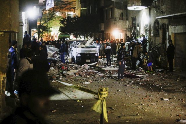 Εννέα νεκροί σε βομβιστική επίθεση ισλαμιστών στην Γκίζα του Καΐρου