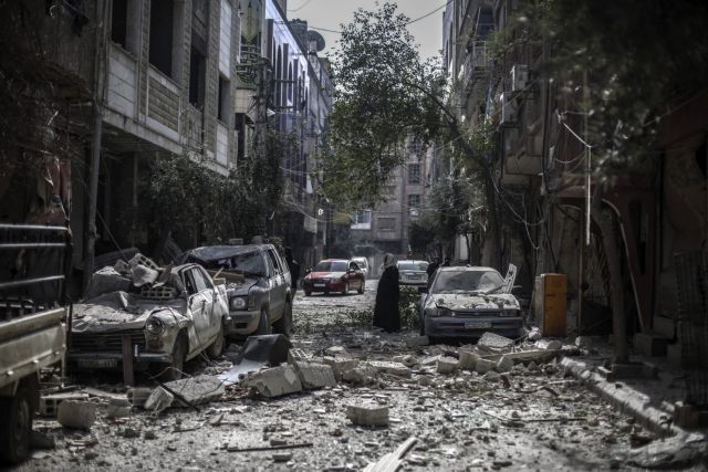 Τριπλή βομβιστική επίθέση στη Δαμασκό με δεκάδες νεκρούς