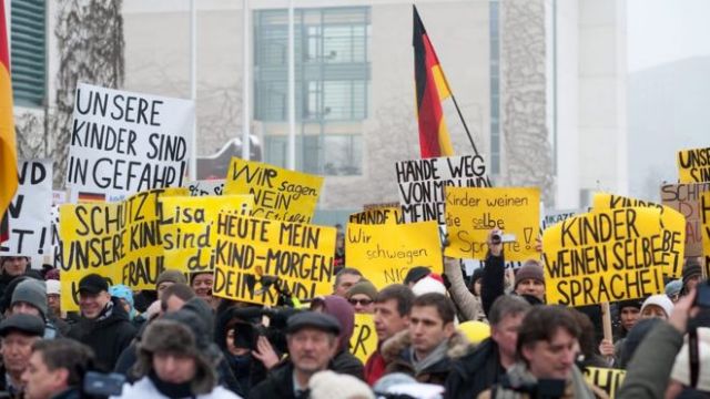 Διπλωματικό επεισόδιο Γερμανίας-Ρωσίας για βιασμό από μετανάστες που κατήγγειλε 13χρονη