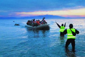 Διάσωση 32 μεταναστών στους Καλούς Λιμένες και συλλήψεις σε Κέρκυρα & Νάξο από το ΥΝΑΝΠ