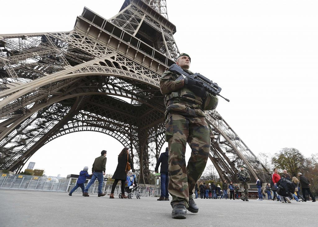 Γαλλία: Εως τα τέλη Μαΐου παρατάθηκε η κατάσταση έκτακτης ανάγκης