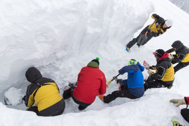 Τσέχοι σκιέρ σκοτώθηκαν από χιονοστιβάδα στην Αυστρία