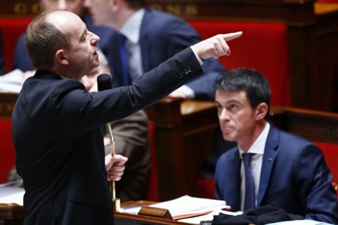Γαλλία: Στο Σύνταγμα η κατάσταση έκτακτης ανάγκης – προς τρίμηνη παράταση