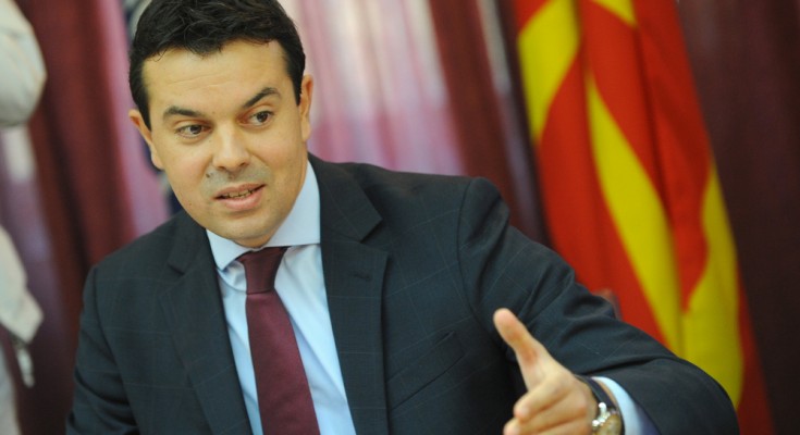 Να μην γίνει η Ελλάδα πάρκινγκ προσφύγων, λέει ο υπουργός Εξωτερικών της ΠΓΔΜ | tanea.gr