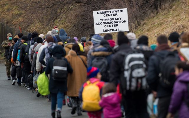 Νέο προσφυγικό «πλαφόν» από την Αυστρία, θα δέχεται 3.200 ημερησίως