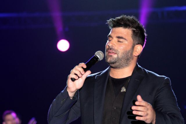 Νεκρός σε τροχαίο ο τραγουδιστής Παντελής Παντελίδης