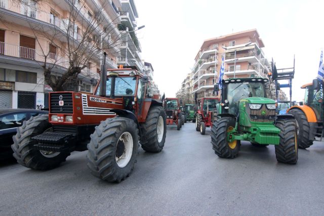 Βόλος: Αναστέλλουν τις κινητοποιήσεις οι αγρότες και αποχωρούν αύριο από το μπλόκο των Μικροθηβών | tanea.gr