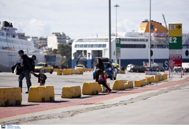 Σύλληψη 30χρονου στο λιμάνι του Πειραιά με πλαστά πιστοποιητικά διαμονής