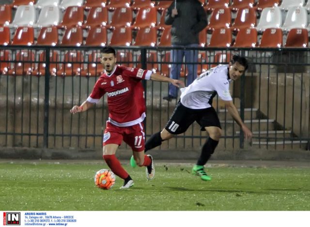 Ο Πανσερραϊκός έριξε από την κορυφή την Κέρκυρα