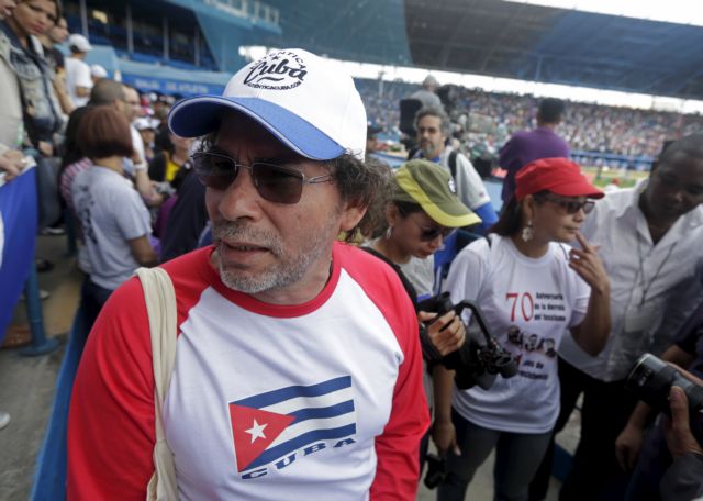 Κούβα: Οι αντάρτες των FARC και ο Ομπάμα βρέθηκαν στο ίδιο στάδιο για το παιχνίδι μπέιζμπολ