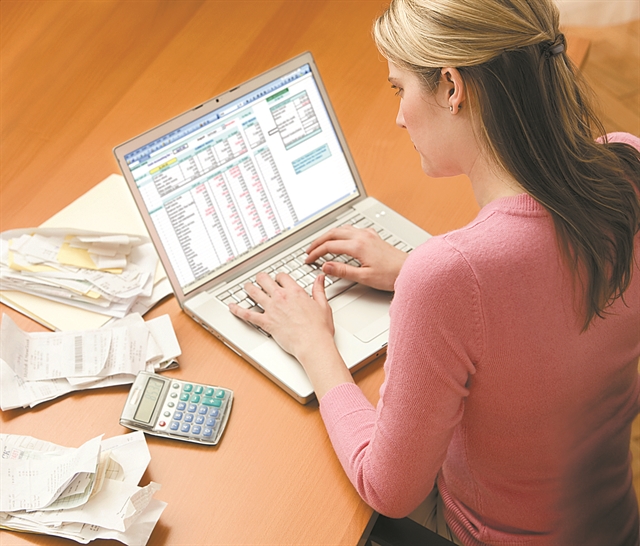 Στα «κάγκελα» οι λογιστές για τις πάγιες δαπάνες