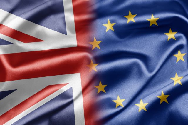 Telegraph: Το 51% των Βρετανών υπέρ της παραμονής στην ΕΕ