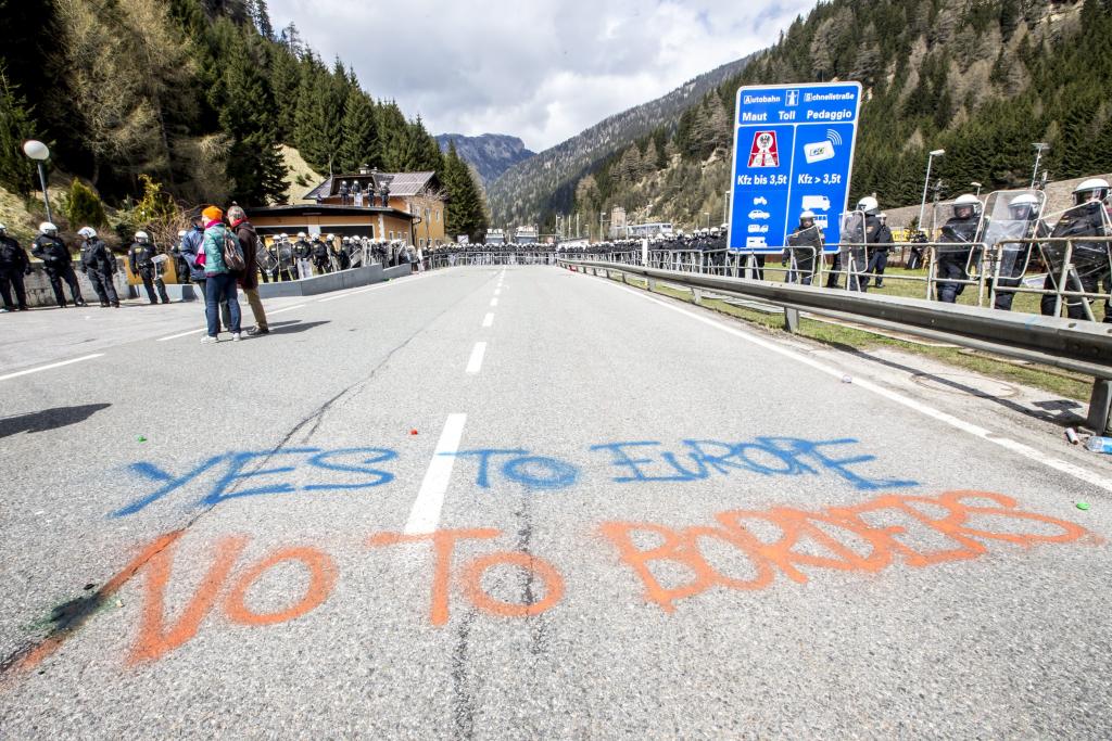 Συμφωνία Ιταλίας – Αυστρίας για μη οικοδόμηση φράχτη στα σύνορα