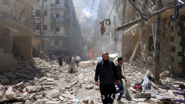 Τουλάχιστον 202 άμαχοι σκοτώθηκαν τις τελευταίες ημέρες από βομβαρδισμούς στο Χαλέπι