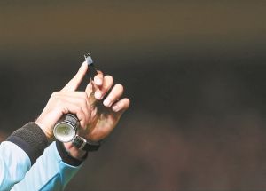 Eν αναμονή (νέων) αποφάσεων