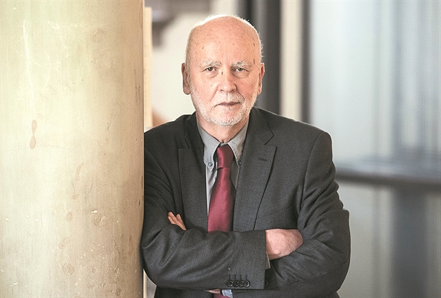 Μια κορυφαία ποιητική φωνή της Πολωνίας