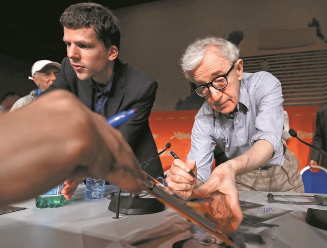 Γιατί «κόπηκε» το βιβλίο του Γούντι Αλεν