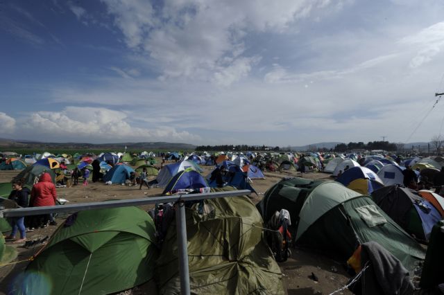 Την Τρίτη ξεκινά η επιχείρηση εκκένωσης της Ειδομένης