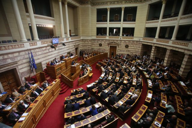 Τσακαλώτος-Χουλιαράκης ενημερώνουν την ΚΟ του ΣΥΡΙΖΑ για το Πολυνομοσχέδιο